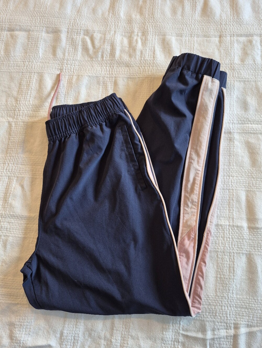 Domyos girls blue with pink trim jogger style pants no size tags, maybe Large